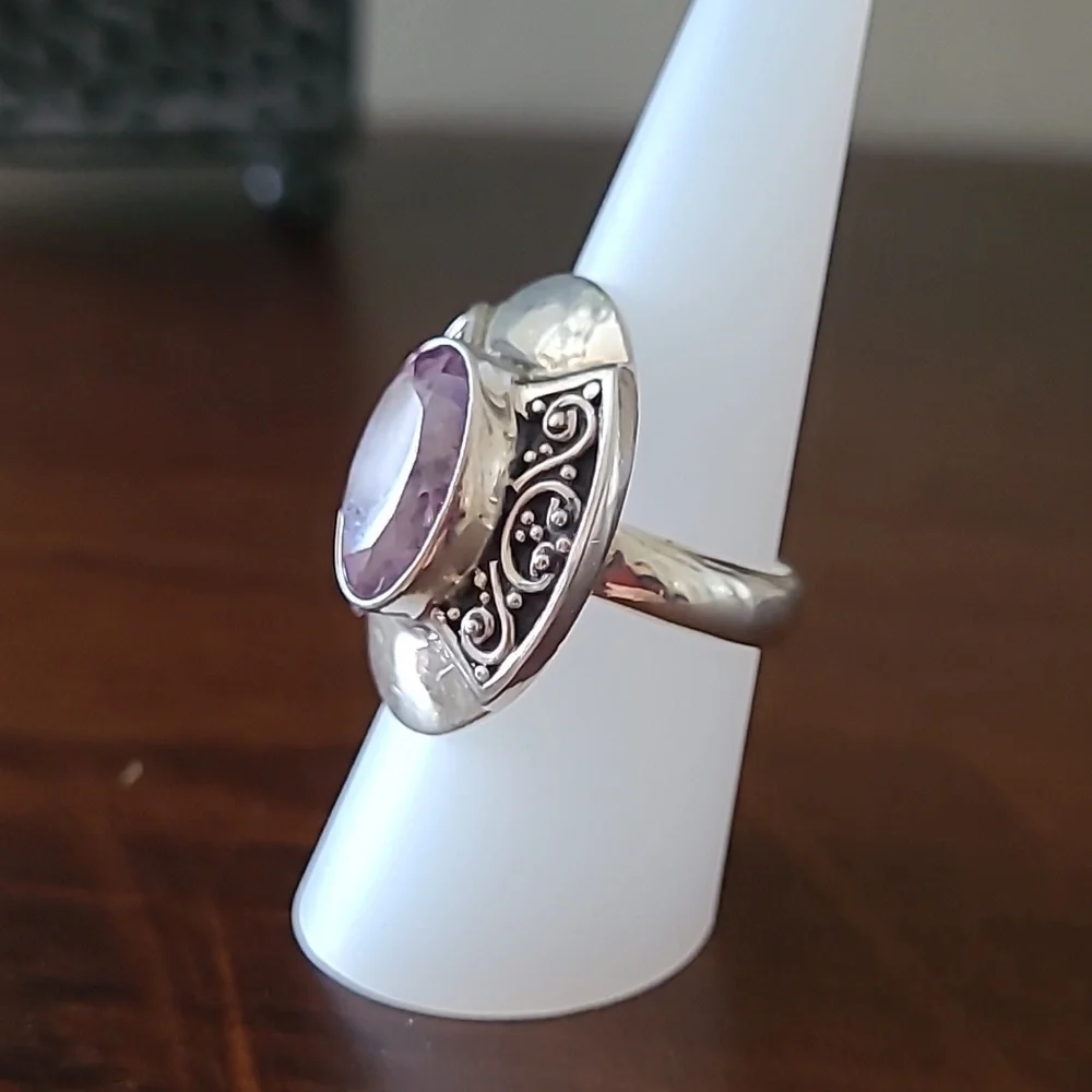 Amethyst silver ring - Picture 7 of 13